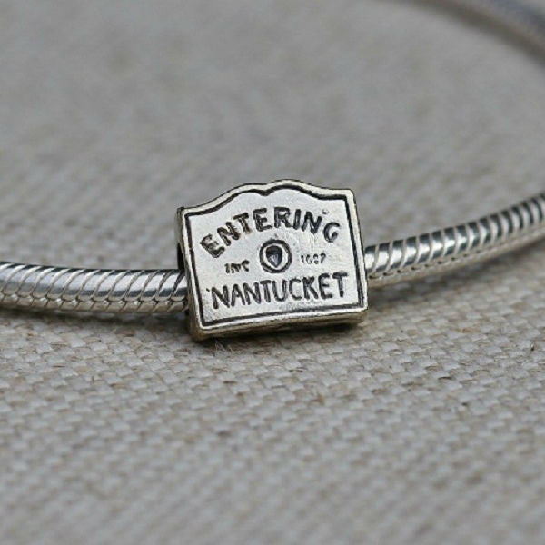 Entering Nantucket Sign Charm Bead