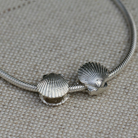 Scallop Shell Charm Bead