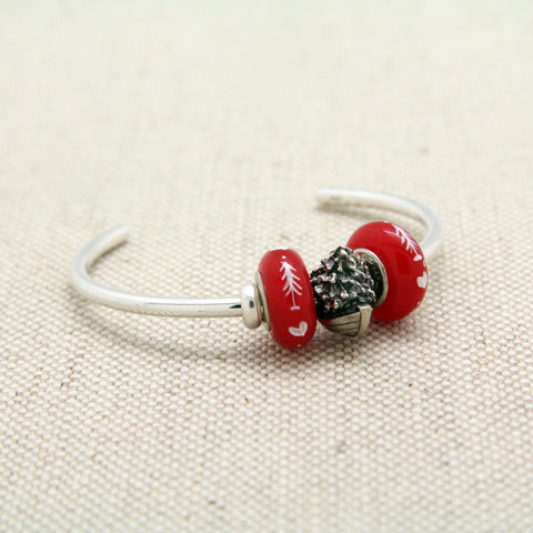 Cuff Bracelet with Christmas Dory & Red Beads