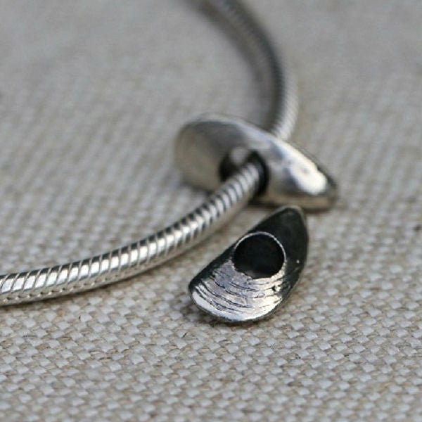 Mussel Charm Bead
